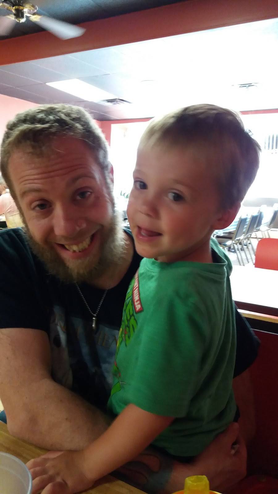 Fratelli Pizzeria | meal delivery | 1230 N New St, Bethlehem, PA 18018, USA | 6108672773 OR +1 610-867-2773