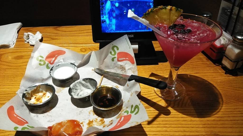 Chilis Grill & Bar | meal takeaway | 3230 SE Military Dr, San Antonio, TX 78235, USA | 2103378241 OR +1 210-337-8241