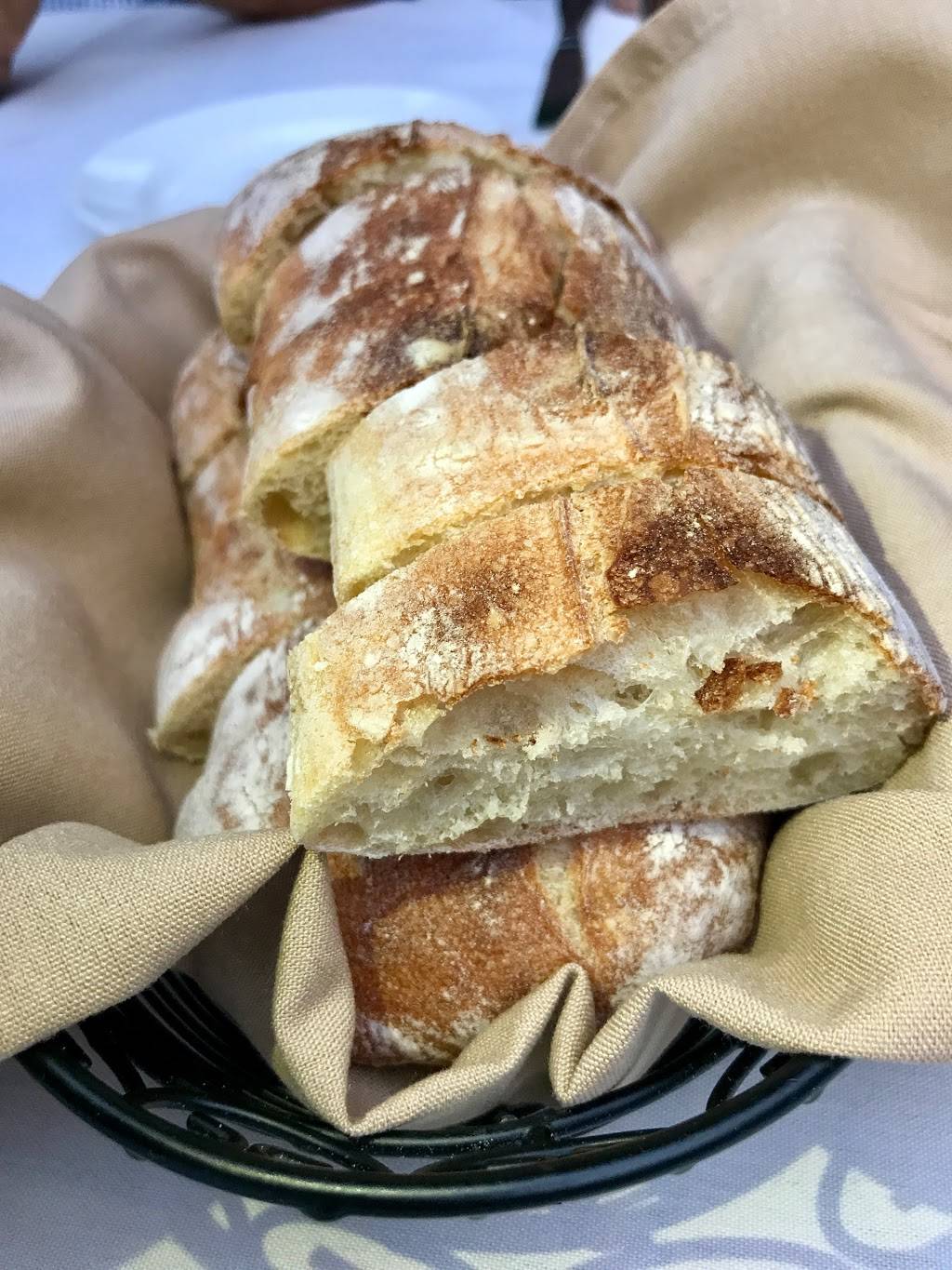 Goodfellas Restaurant | restaurant | 702 State St, New Haven, CT 06511, USA | 2037858722 OR +1 203-785-8722