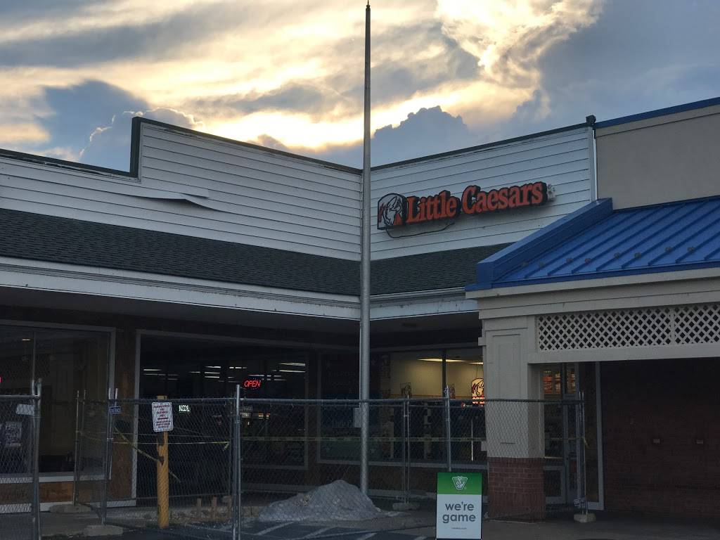 Little Caesars Pizza | meal takeaway | 8246 Richmond Hwy, Alexandria, VA 22309, USA | 7037800000 OR +1 703-780-0000