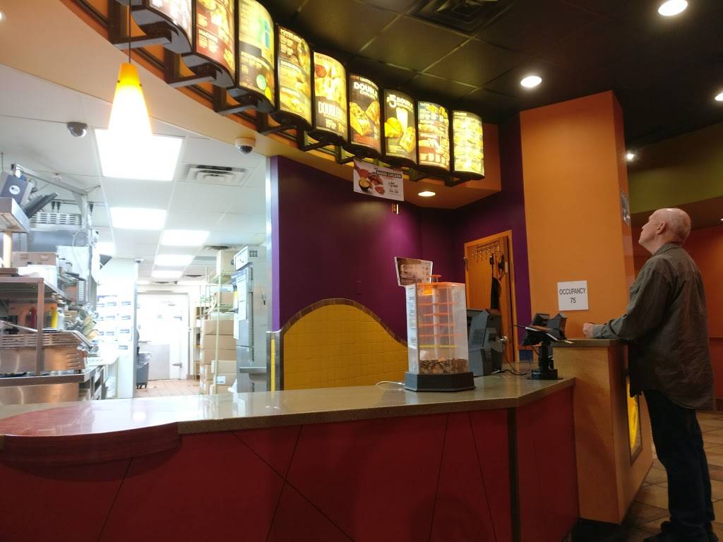 Taco Bell | meal takeaway | 2850 NW 23rd St, Oklahoma City, OK 73107, USA | 4059450654 OR +1 405-945-0654