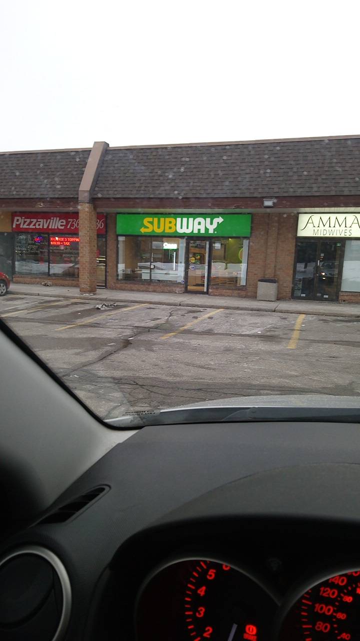 Subway | meal takeaway | 180 Sandlewood Parkway Heart Lake Town Centre, Unit A4, Brampton, ON L6Z 7Y4, Canada | 9058464631 OR +1 905-846-4631