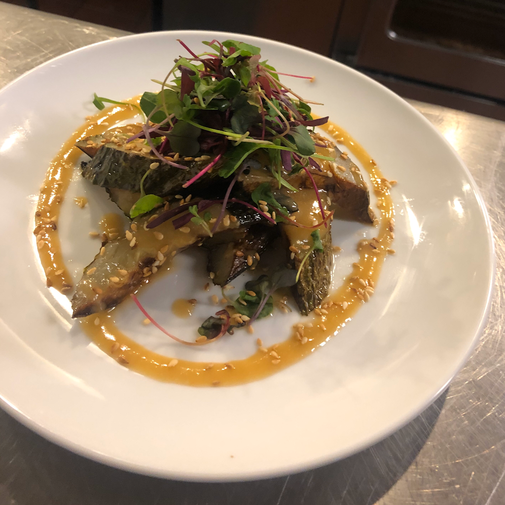 Star Fusion and Bar | restaurant | 538 Broadway E, Seattle, WA 98102, USA | 2062575127 OR +1 206-257-5127