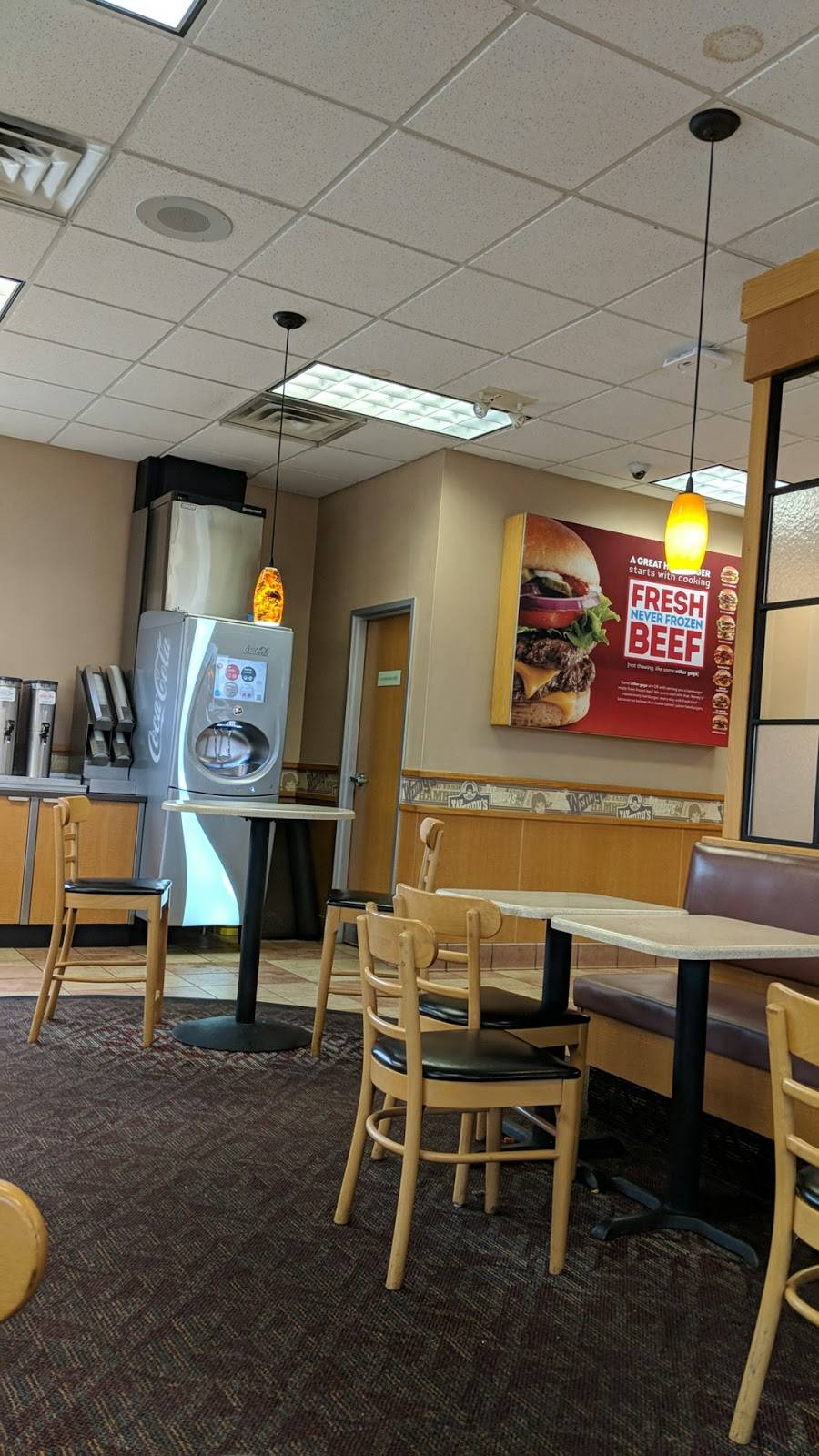Wendys | restaurant | 125 Matthew Dr, Uniontown, PA 15401, USA | 7244380353 OR +1 724-438-0353