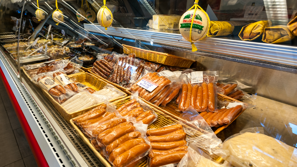 Serrellis Finer Foods | restaurant | 6454 W North Ave, Chicago, IL 60707, USA | 7732377530 OR +1 773-237-7530