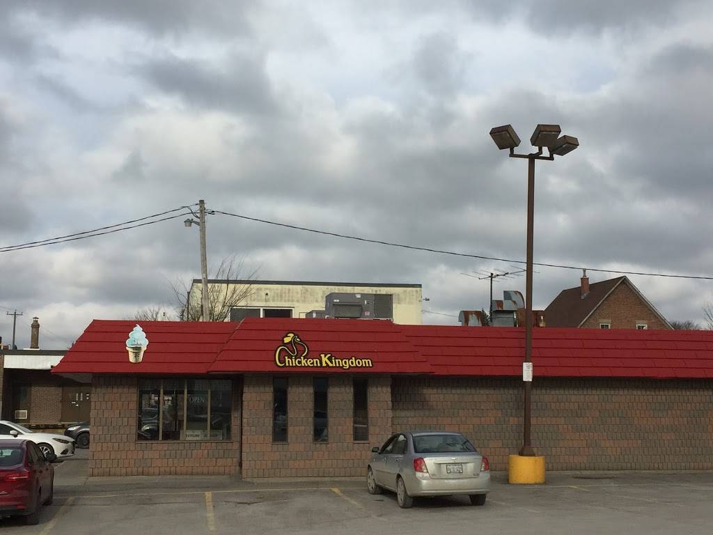 Chicken Kingdom & Seafood | restaurant | 11 Doxsee Ave S, Campbellford, ON K0L 1L0, Canada | 7056534900 OR +1 705-653-4900
