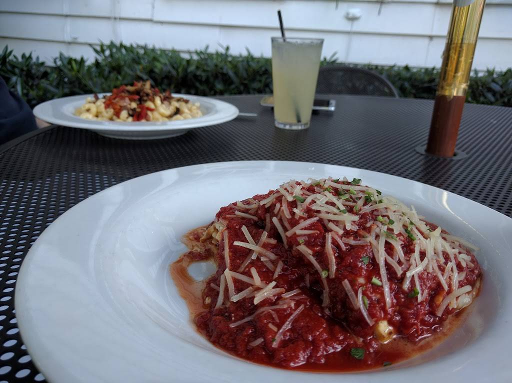 Ricciutis Kitchen | restaurant | 3308 Olney Sandy Spring Rd, Olney, MD 20832, USA | 3015703388 OR +1 301-570-3388