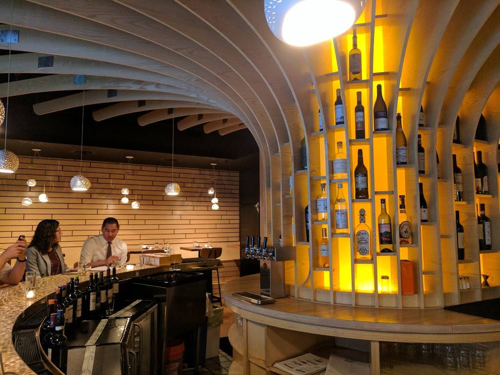 Flight Wine Bar | restaurant | 777 6th St NW, Washington, DC 20001, USA | 2028646445 OR +1 202-864-6445