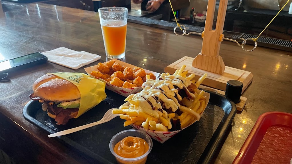 Star Burgers & Fries | restaurant | 3900 Rosa Ave, El Paso, TX 79905, USA | 8582324503 OR +1 858-232-4503