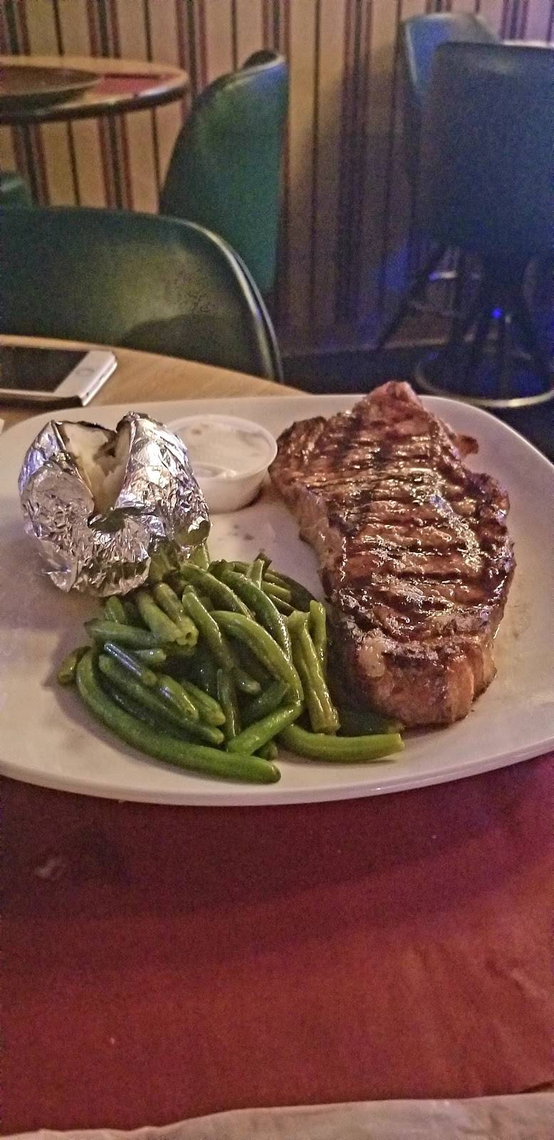 Elis Place | restaurant | 139 N Broad St, West Hazleton, PA 18202, USA | 5704547865 OR +1 570-454-7865