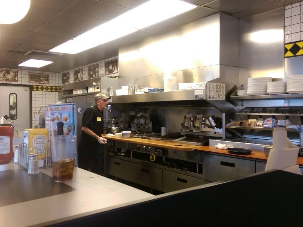 Waffle House | meal takeaway | 2740 Richmond Rd, Lexington, KY 40517, USA | 8592664919 OR +1 859-266-4919
