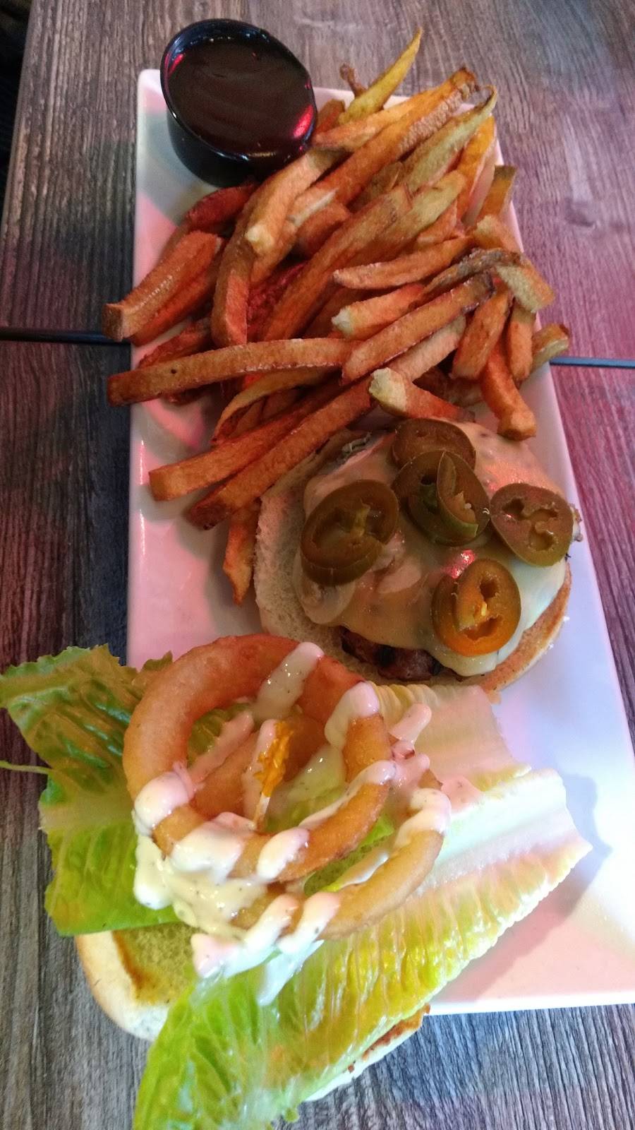 Rankins Grill | restaurant | 1342 Main St E, Hamilton, ON L8K 1B5, Canada | 9055451579 OR +1 905-545-1579