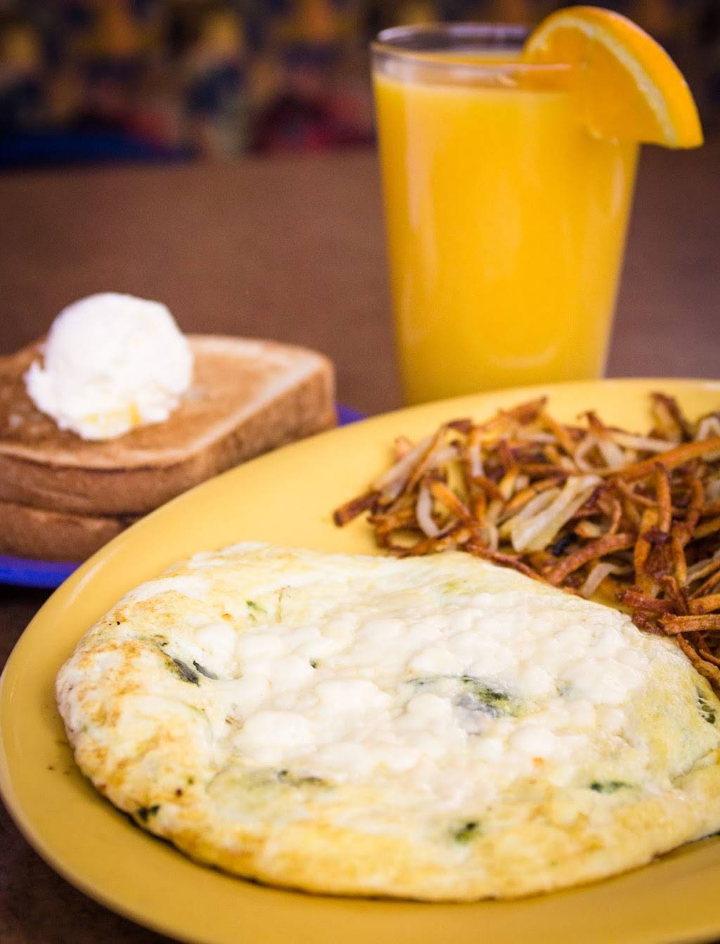 Burgers & Beer | restaurant | 72773 Dinah Shore Dr, Rancho Mirage, CA 92270, USA | 7602024522 OR +1 760-202-4522