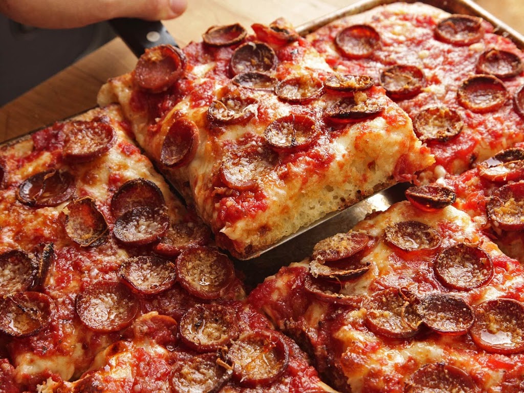 Samis Sicilian Pies & Sweets | restaurant | 1107 Walnut St, Philadelphia, PA 19107, USA | 2155928242 OR +1 215-592-8242