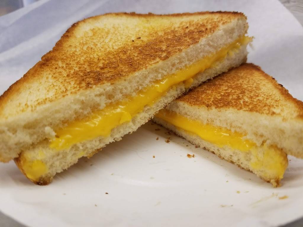 Brownings Grill | restaurant | 2066 W 10th St, Roanoke Rapids, NC 27870, USA | 2525371106 OR +1 252-537-1106