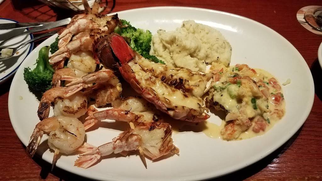 Red Lobster | restaurant | 8705 SW 136th St, Miami, FL 33176, USA | 3052338994 OR +1 305-233-8994