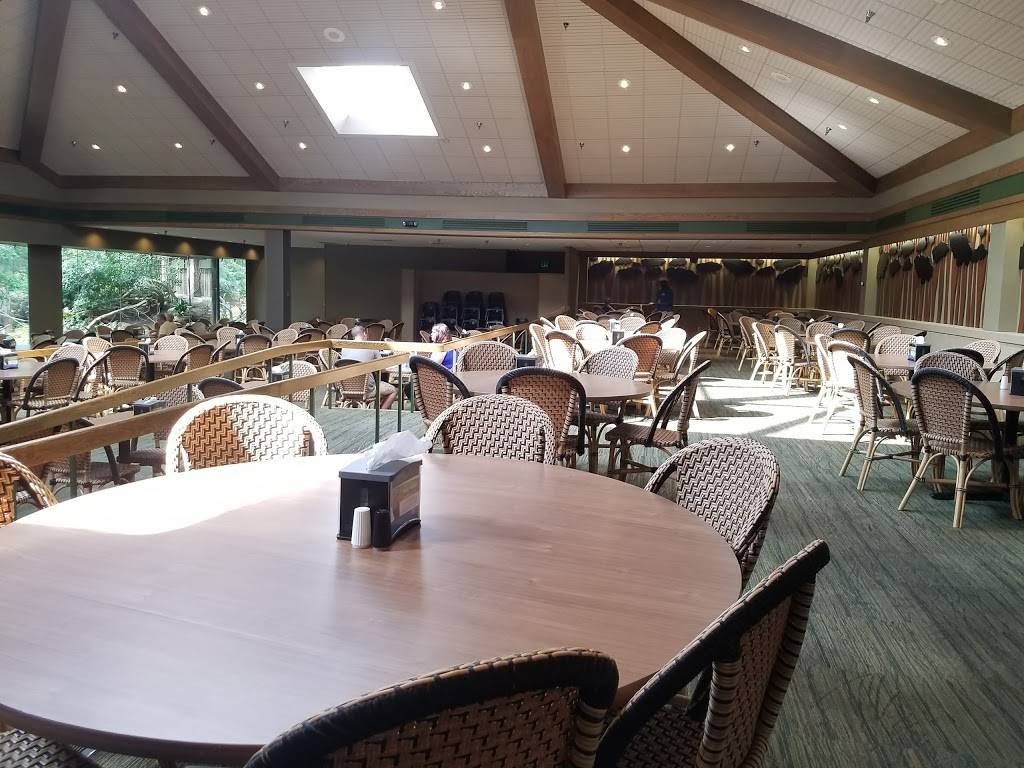 Omaha Steaks® Grill & Patio | restaurant | 3701 S 10th St, Omaha, NE 68107, USA | 4027338400 OR +1 402-733-8400