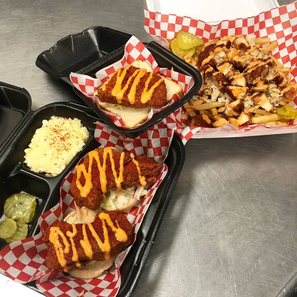 Flamin Hot Chicken | restaurant | 15047 Leadwell St, Van Nuys, CA 91405, USA | 3237386317 OR +1 323-738-6317