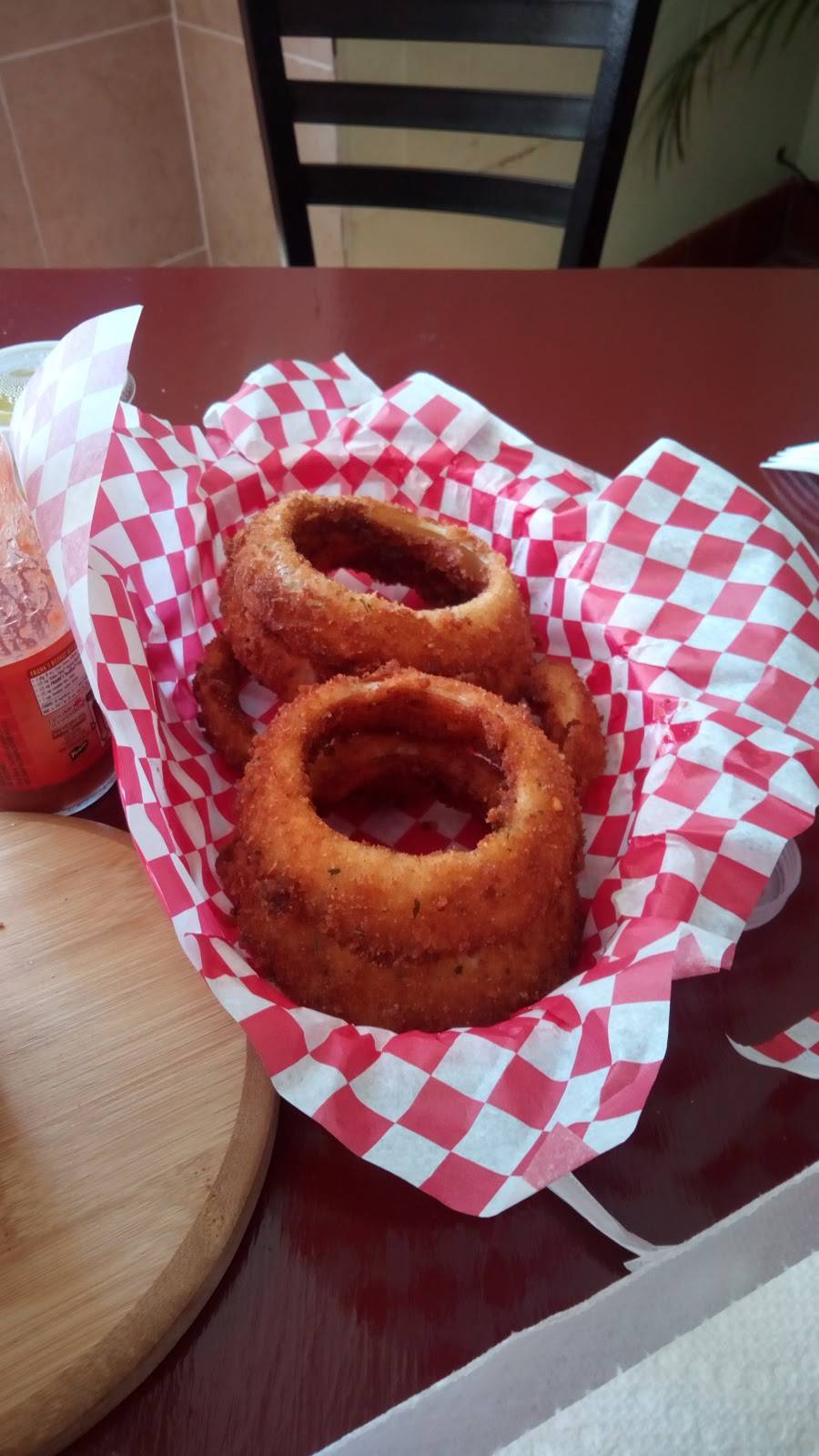 Philly Cheesesteaks and Locks | restaurant | 1300 Rte 9W, Marlboro, NY 12542, USA | 8452369600 OR +1 845-236-9600