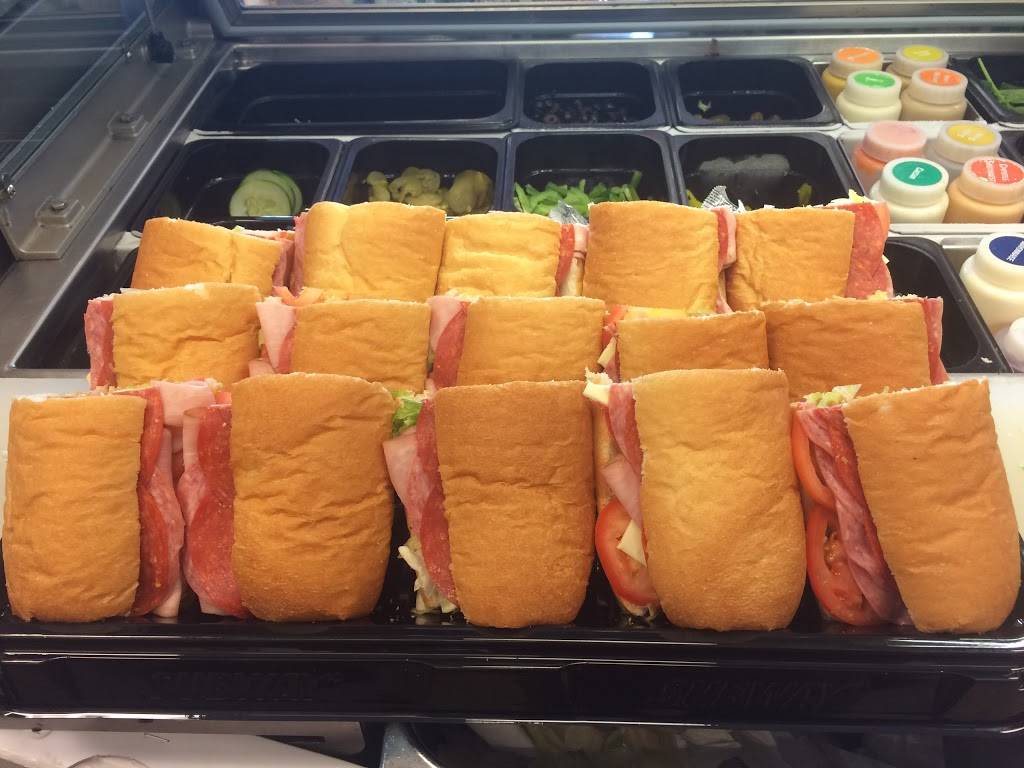 Subway Restaurants | restaurant | 8940 E 38th St, Indianapolis, IN 46226, USA | 3178977060 OR +1 317-897-7060