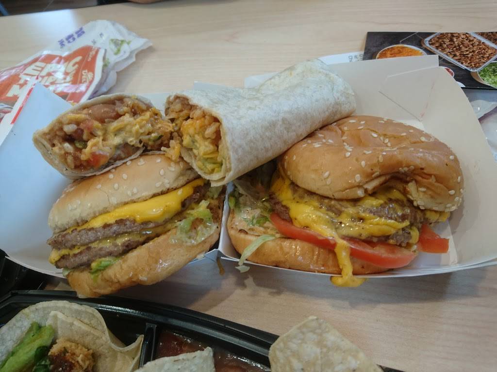 Del Taco | restaurant | 16252 Fort St, Southgate, MI 48195, USA | 7347201051 OR +1 734-720-1051