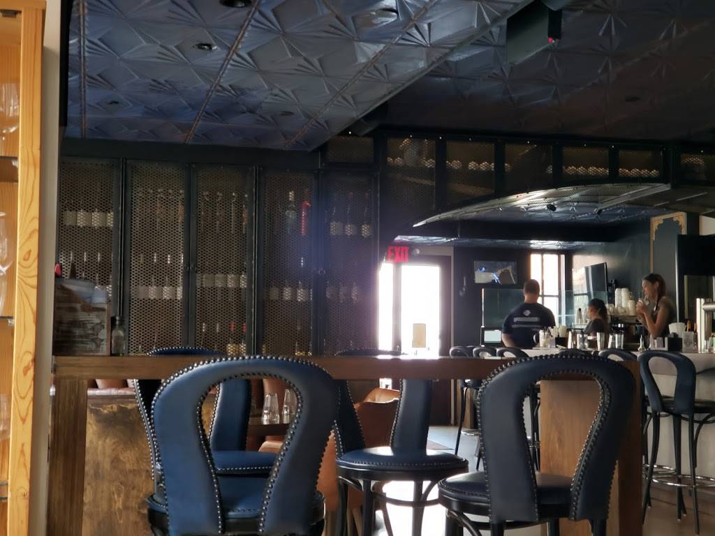 Vintage 61 | restaurant | 233-235 Front St, New York, NY 10038, USA | 2123469090 OR +1 212-346-9090