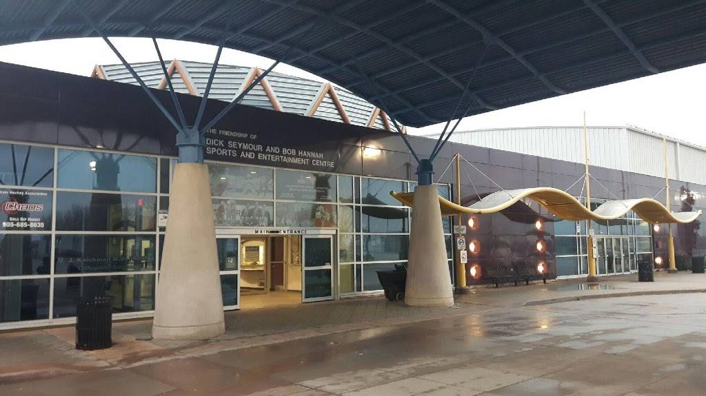 Lookout Sports Lounge | restaurant | 240 St Paul St W, St. Catharines, ON L2S 2E7, Canada | 9056858833 OR +1 905-685-8833