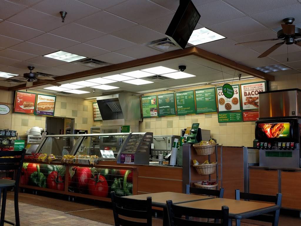 Subway Restaurants | restaurant | 7725 Flying Cloud Dr, Eden Prairie, MN 55344, USA | 9529420401 OR +1 952-942-0401