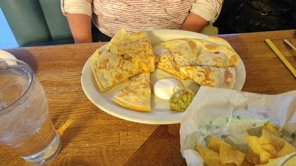 Leons Mexican Restaurant | restaurant | 507 30 Rd, Grand Junction, CO 81504, USA | 9702421388 OR +1 970-242-1388