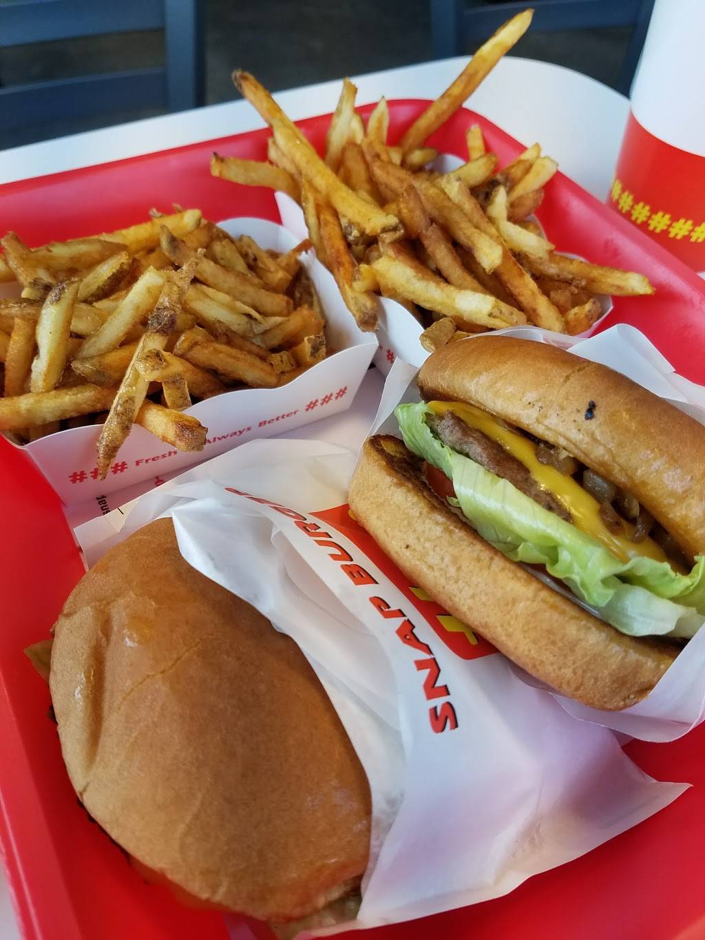 Snap Burger & Fries | restaurant | 1245 Lee Rd, Rochester, NY 14606, USA | 5855330033 OR +1 585-533-0033