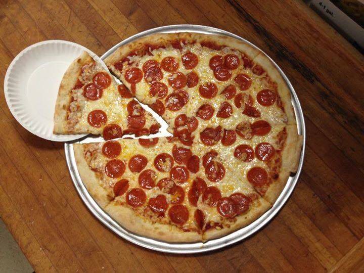 Denoias Pizzeria | restaurant | 1038 NC-210, Sneads Ferry, NC 28460, USA | 9103271063 OR +1 910-327-1063