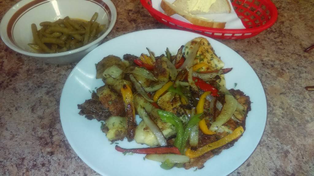 Ms. Anns Soul Food & Seafood | restaurant | 16194 NW 27th Ave, Opa-locka, FL 33054, USA | 3059744560 OR +1 305-974-4560