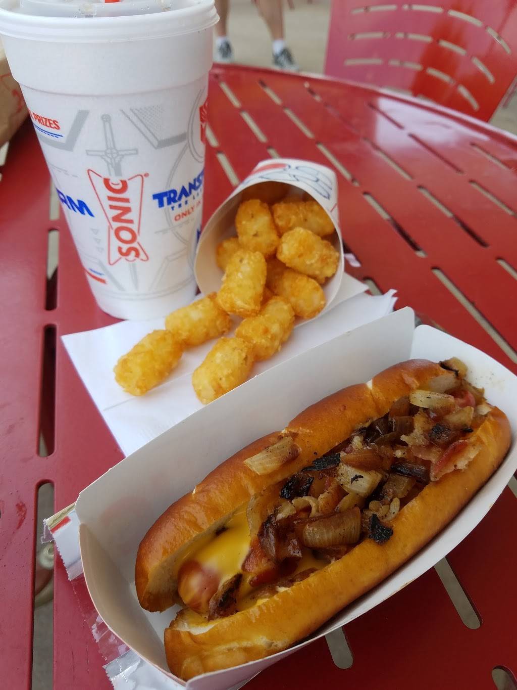 Sonic Drive-In | restaurant | 171 Gateway Dr, Winchester, VA 22602, USA | 5405357203 OR +1 540-535-7203