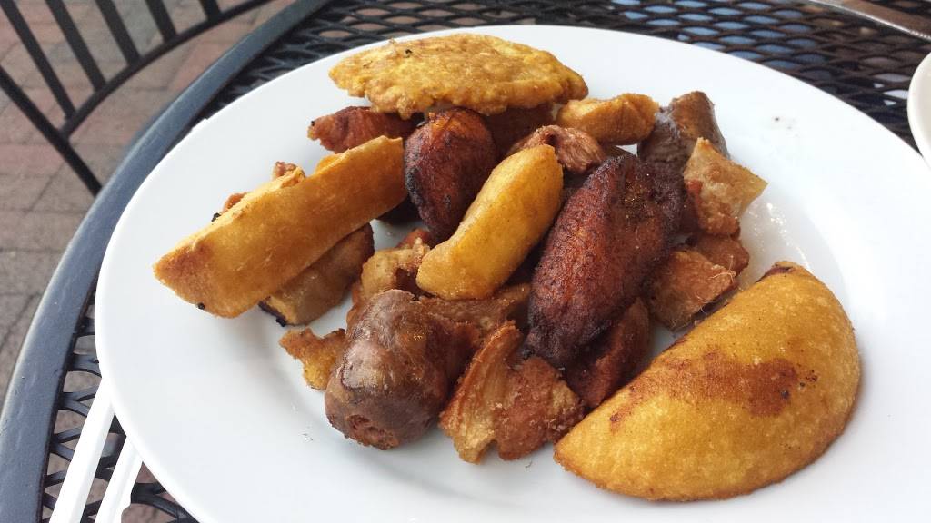 Kiosco | restaurant | 48 Powder Springs St SW, Marietta, GA 30064, USA | 6783377999 OR +1 678-337-7999