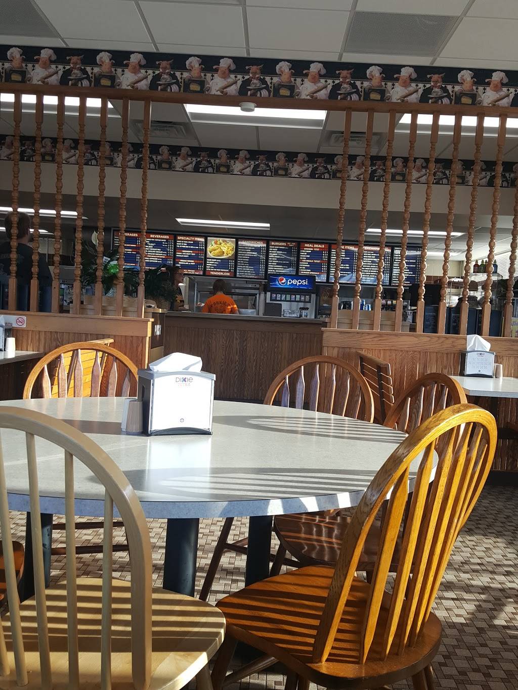 Porkies Restaurant | restaurant | 130 1st Ave, Silvis, IL 61282, USA | 3097553966 OR +1 309-755-3966