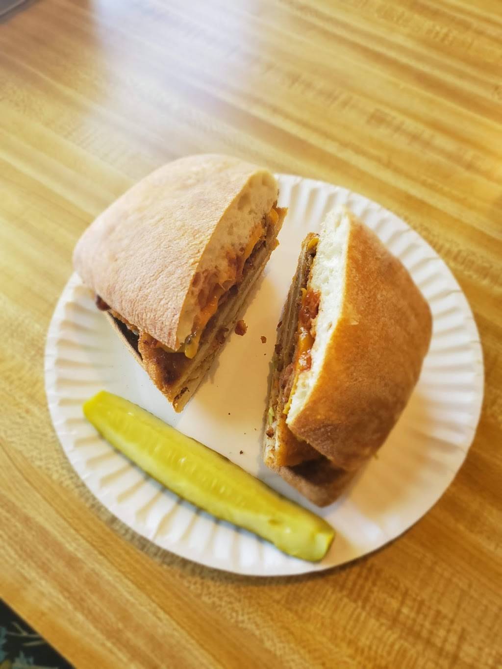 Sterlington Deli | meal takeaway | 3 Sterlington Commons, Greenport, NY 11944, USA | 6314778547 OR +1 631-477-8547