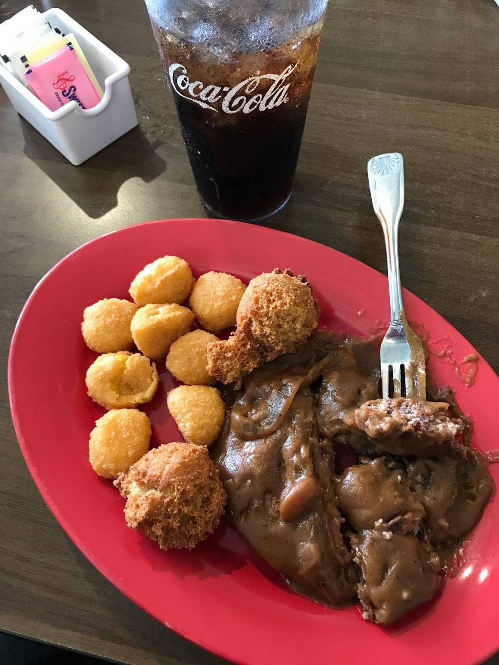 Lancasters | restaurant | 711 Washington Ave, Ocean Springs, MS 39564, USA | 2284474050 OR +1 228-447-4050