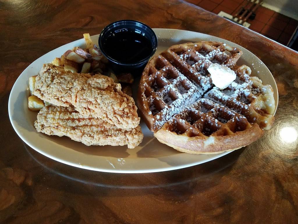 The Nest Sports Grill | restaurant | 5134 N 95th Ave, Glendale, AZ 85305, USA | 6235940900 OR +1 623-594-0900