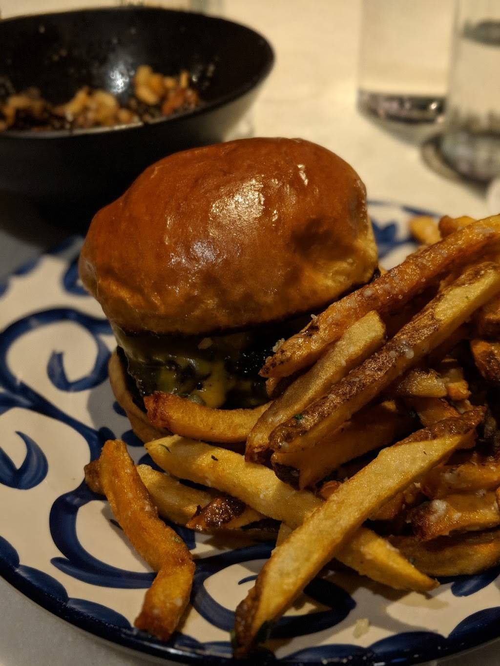 1959 Kitchen & Bar | restaurant | 230 W North Ave 2nd Floor, Chicago, IL 60610, USA | 3123373992 OR +1 312-337-3992