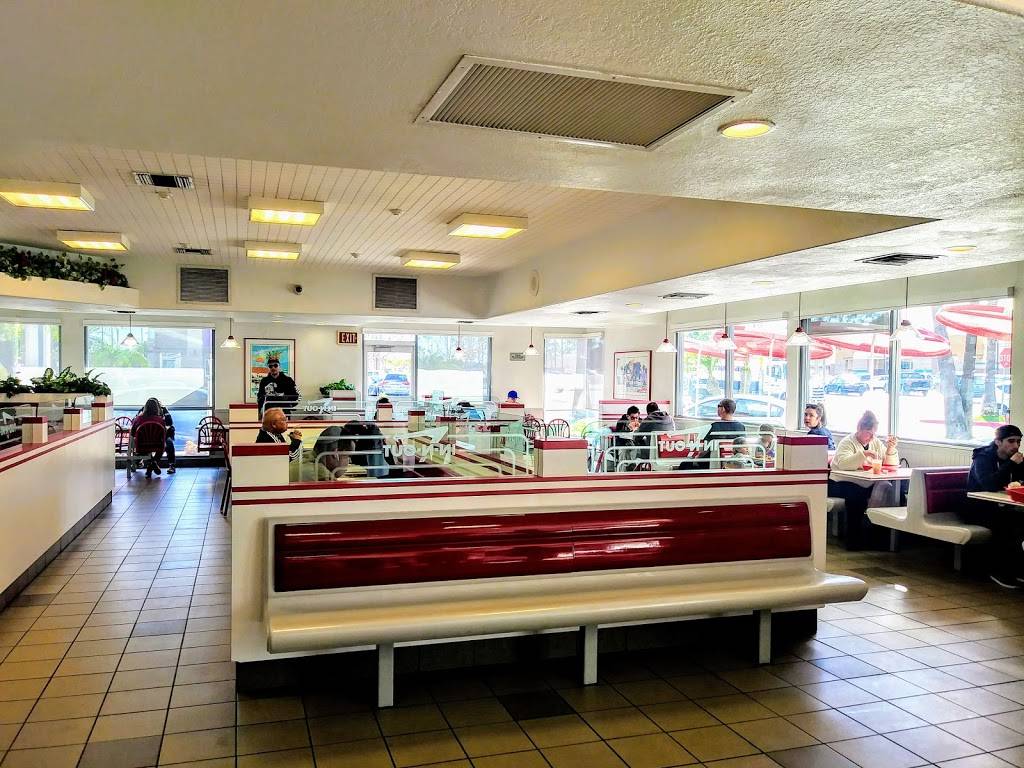 In-N-Out Burger | restaurant | 10525 Carmenita Rd, Santa Fe Springs, CA 90670, USA | 8007861000 OR +1 800-786-1000