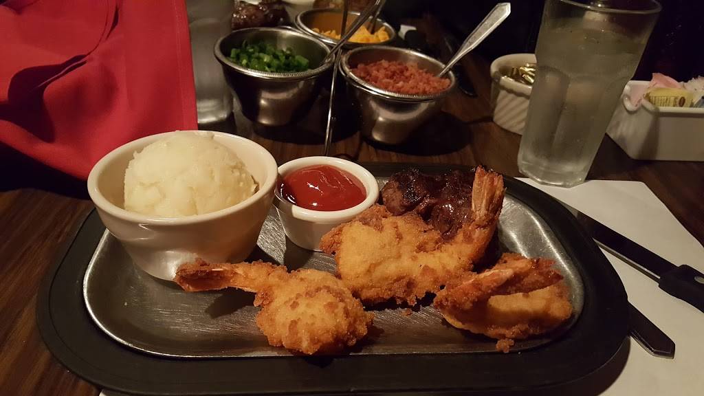 Cattlemens Steak House | restaurant | 2458 N Main St, Fort Worth, TX 76164, USA | 8176243945 OR +1 817-624-3945