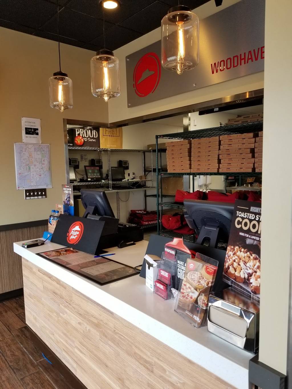 Pizza Hut | meal takeaway | 23110 Allen Rd, Woodhaven, MI 48183, USA | 7346764433 OR +1 734-676-4433