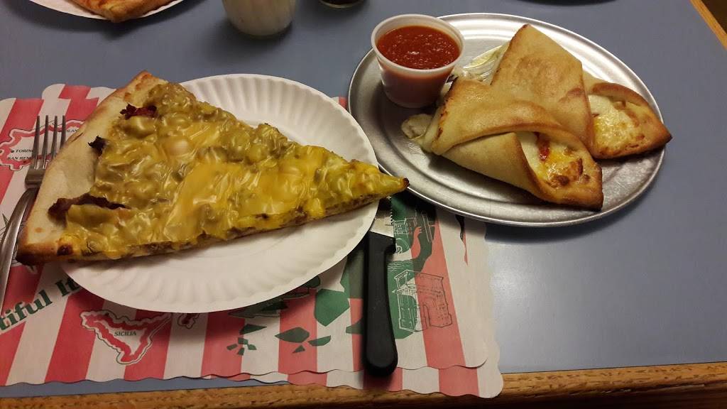 D & T Pizza Restaurant | restaurant | 1600 Perrineville Rd # 5, Monroe Township, NJ 08831, USA | 6096558642 OR +1 609-655-8642