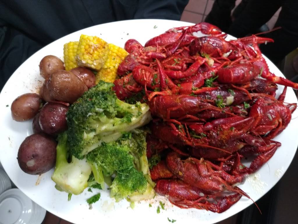 Chubby Crab seafood restaurant | restaurant | 5717 Rising Sun Ave, Philadelphia, PA 19120, USA | 2159047769 OR +1 215-904-7769