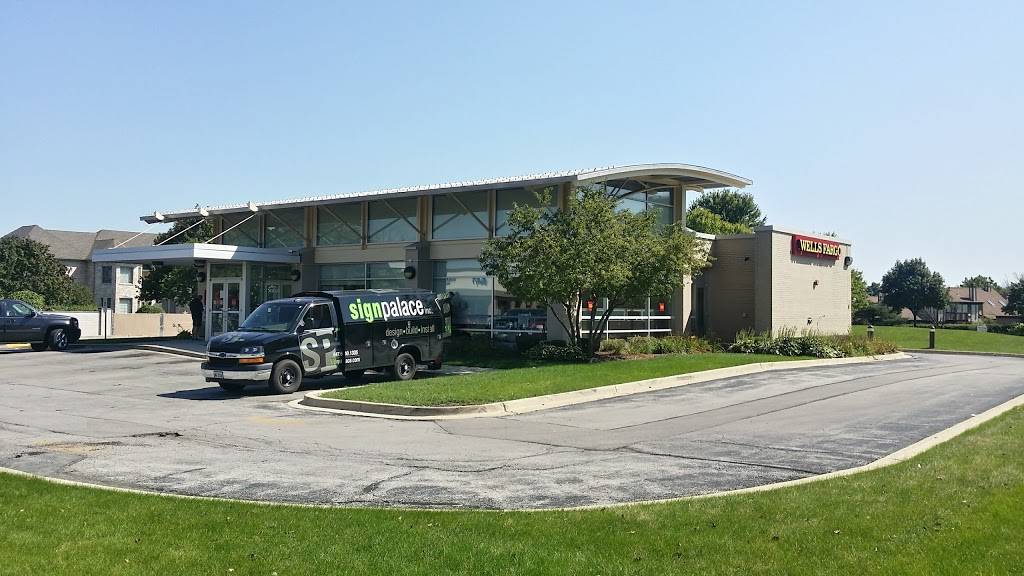 Westchester Commons | shopping mall | 3001-3075 S Wolf Rd, Westchester, IL 60154, USA | 6306452800 OR +1 630-645-2800