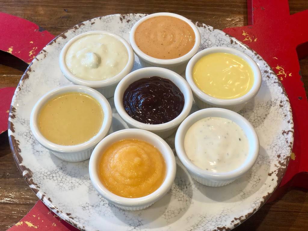 Hoppin Chicken | restaurant | 173 N Maple St, Burbank, CA 91505, USA | 8187935945 OR +1 818-793-5945