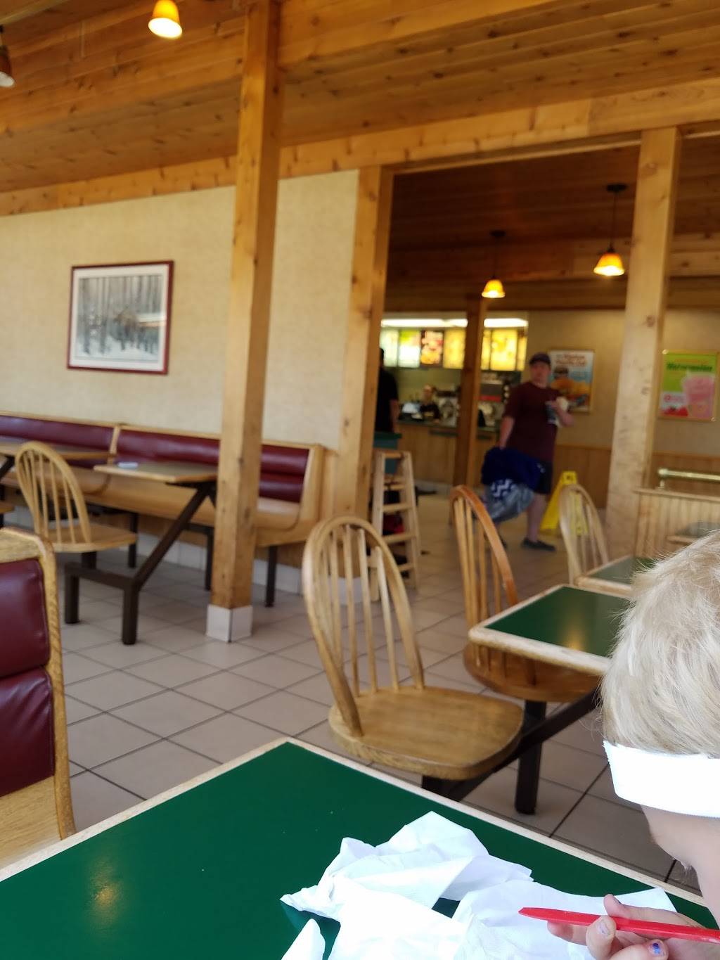 Dairy Queen | restaurant | 850 Wildwood Rd, Mahtomedi, MN 55115, USA | 6517774686 OR +1 651-777-4686