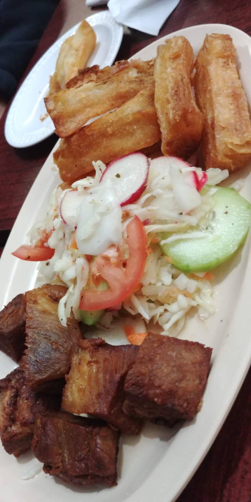 Pupuseria Rinconcito Hispano | restaurant | 1669 E Oakton St, Des Plaines, IL 60018, USA | 8478036180 OR +1 847-803-6180