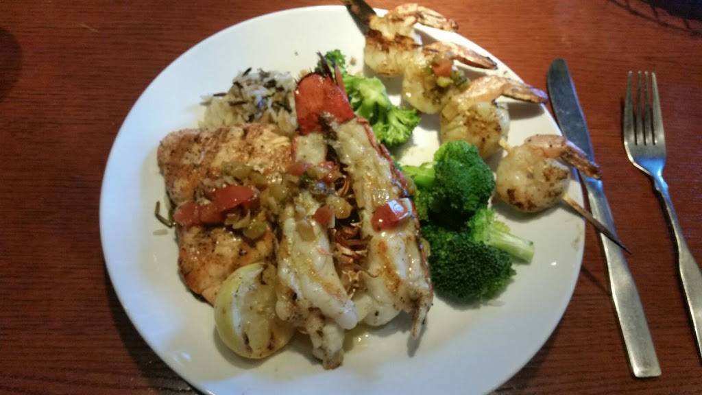Red Lobster | restaurant | 6149 E Southern Ave, Mesa, AZ 85206, USA | 4808306877 OR +1 480-830-6877