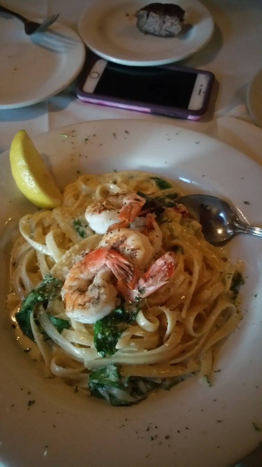 Magellans Restaurant | restaurant | 15 E 6th St, Tracy, CA 95376, USA | 2098392333 OR +1 209-839-2333